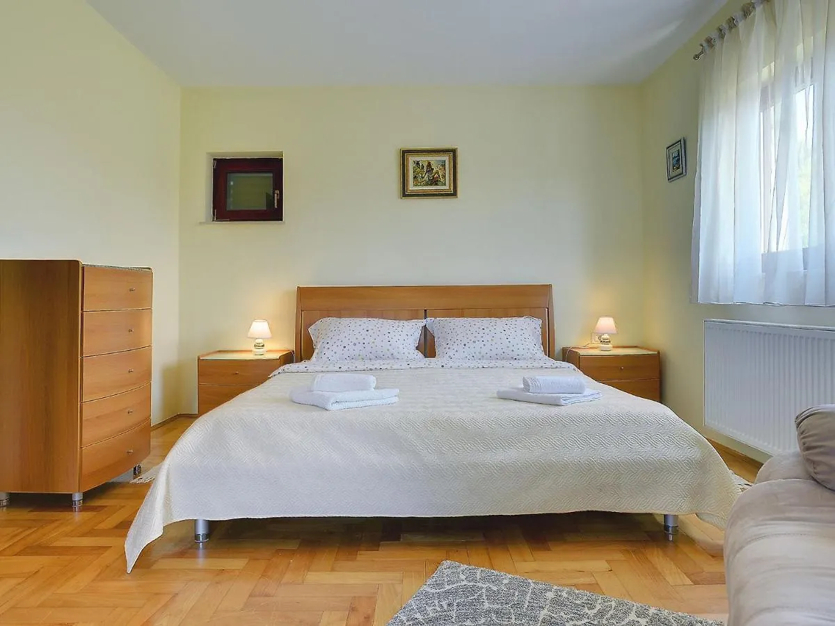 Spacious Holiday Home In Medulin With Private Pool